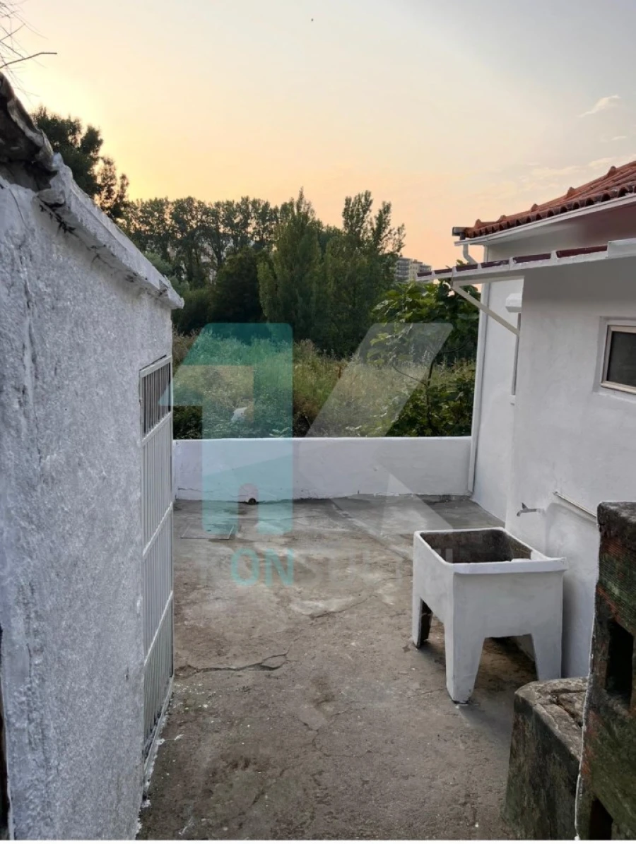 Moradia T10 para Venda em Mafamude e Vilar do Paraíso Foto 5