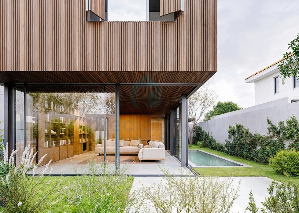 Terreno para Venda em Lordelo do Ouro e Massarelos Foto 1