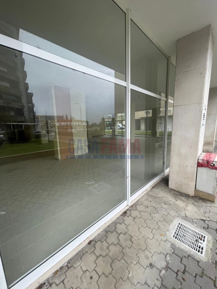 Loja para Arrendamento em Santo Tirso, Couto (Santa Cristina e São Miguel) e Burgães Foto 14