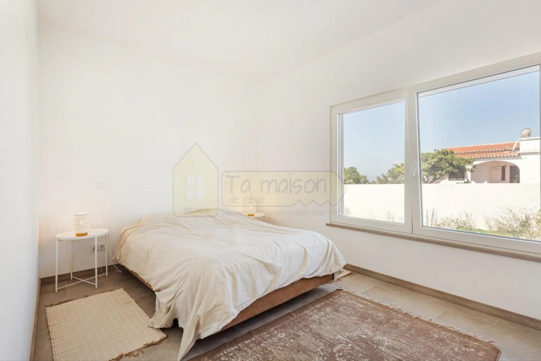 Moradia T5 para Venda em Santa Barbara de Nexe Foto 15