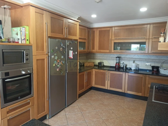 Moradia T5 para Venda em Quelfes Foto 25