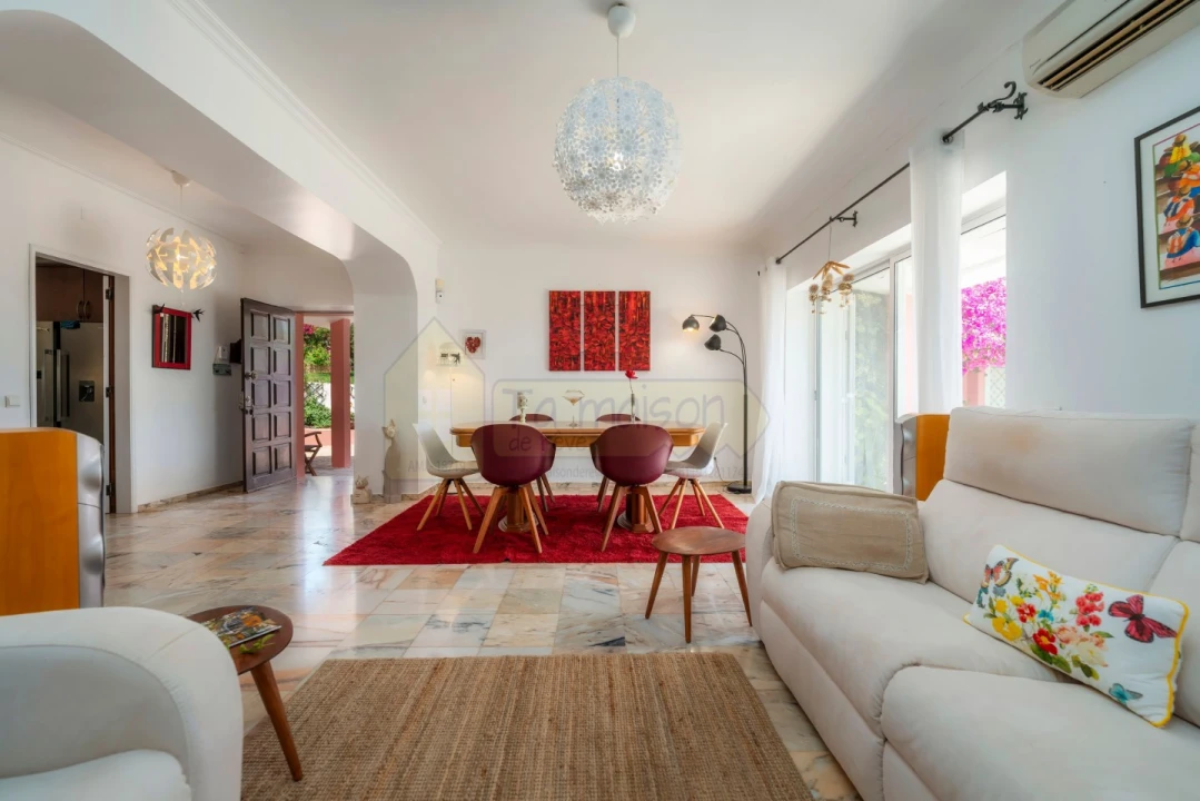 Moradia T3 para Venda em Santa Barbara de Nexe Foto 10