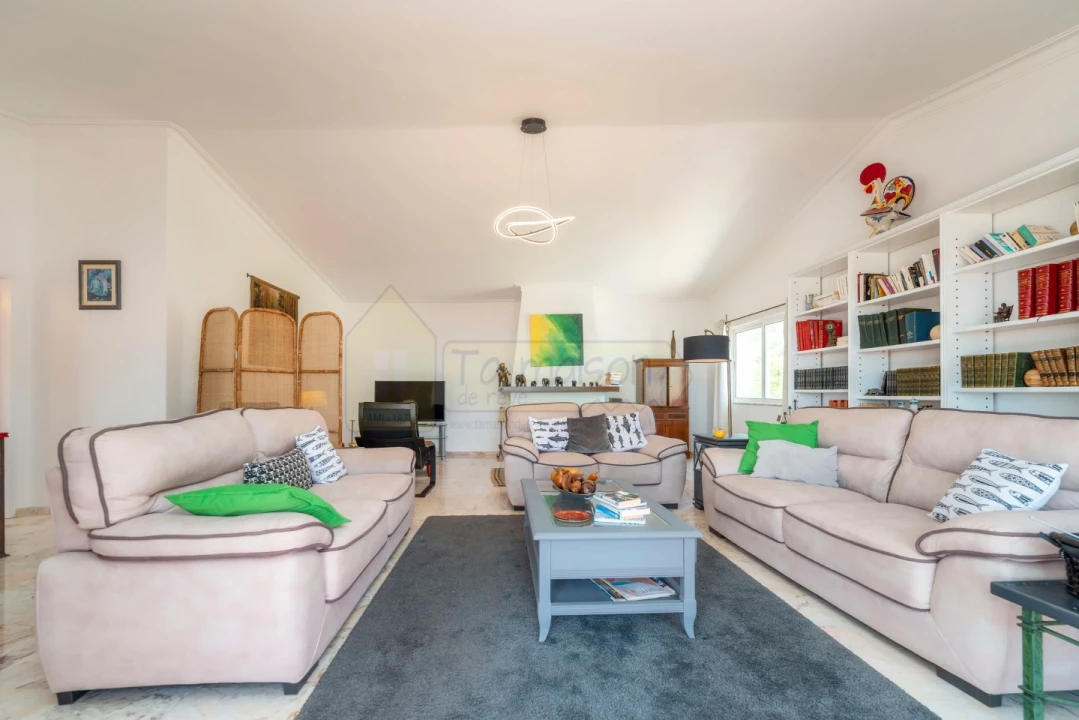 Moradia T3 para Venda em Santa Barbara de Nexe Foto 12