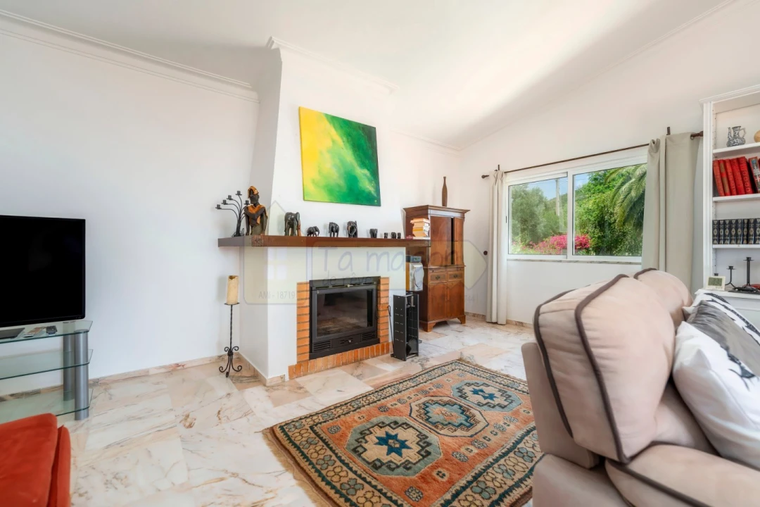 Moradia T3 para Venda em Santa Barbara de Nexe Foto 13