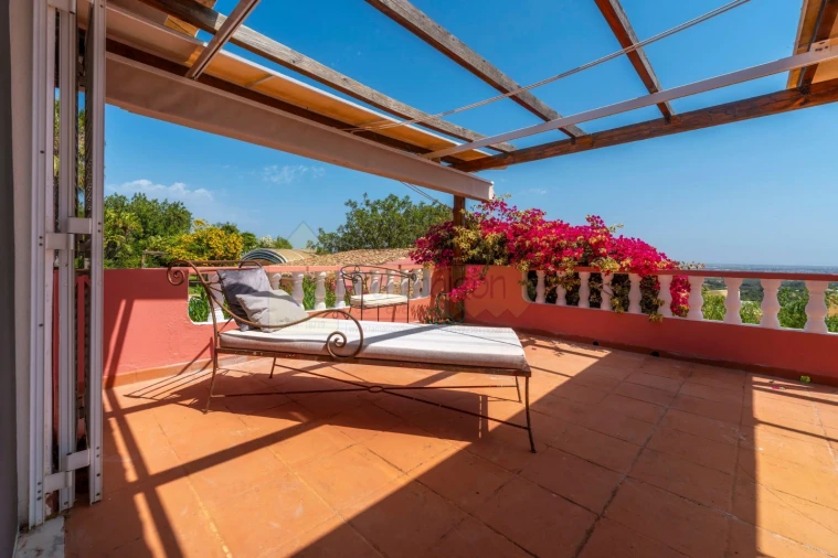 Moradia T3 para Venda em Santa Barbara de Nexe Foto 6