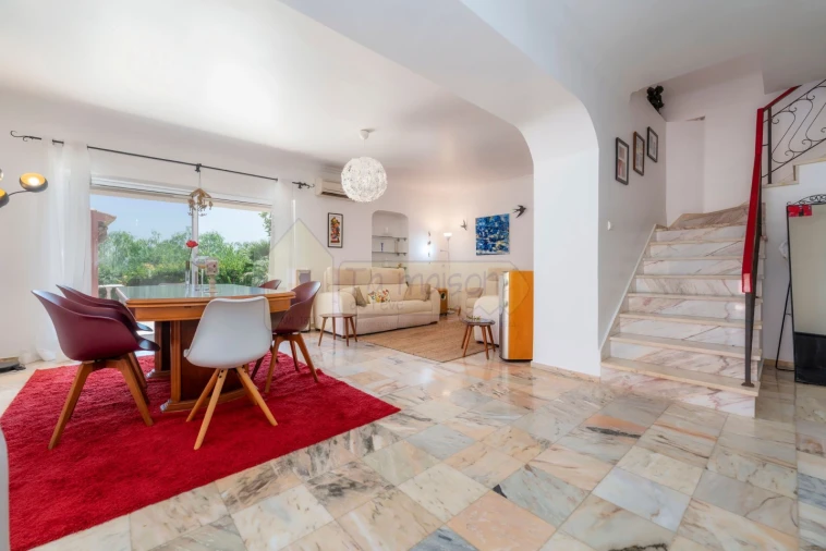 Moradia T3 para Venda em Santa Barbara de Nexe Foto 9