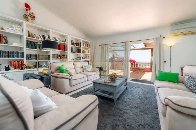 Moradia T3 para Venda em Santa Barbara de Nexe Foto 17