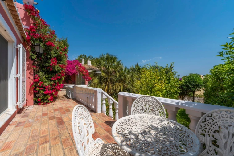 Moradia T3 para Venda em Santa Barbara de Nexe Foto 20