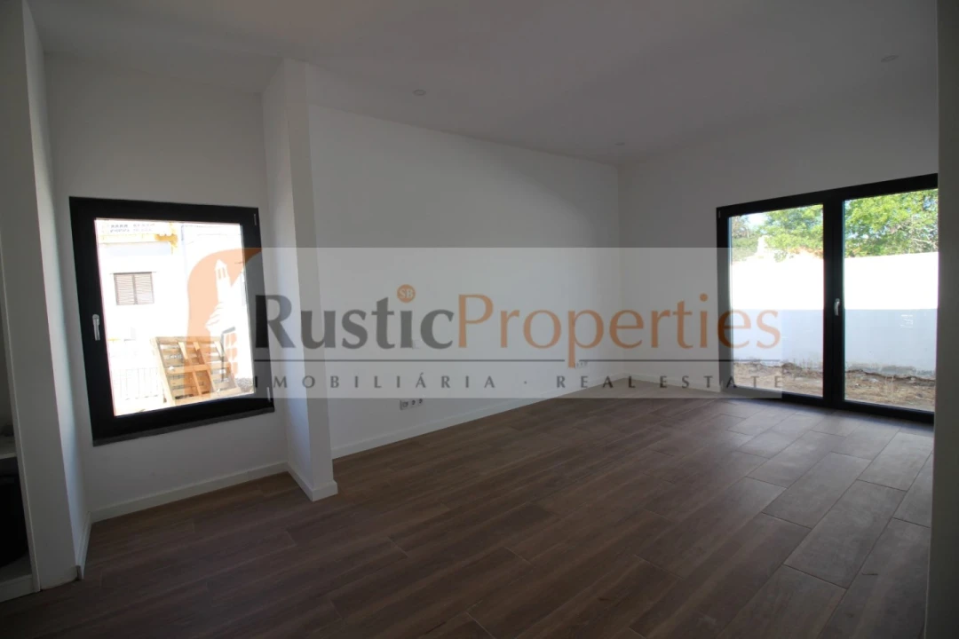 Moradia T3 para Venda em São Brás de Alportel Foto 7
