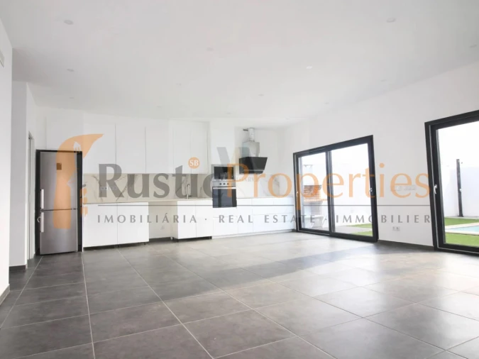 Moradia T3 para Venda em São Brás de Alportel Foto 2