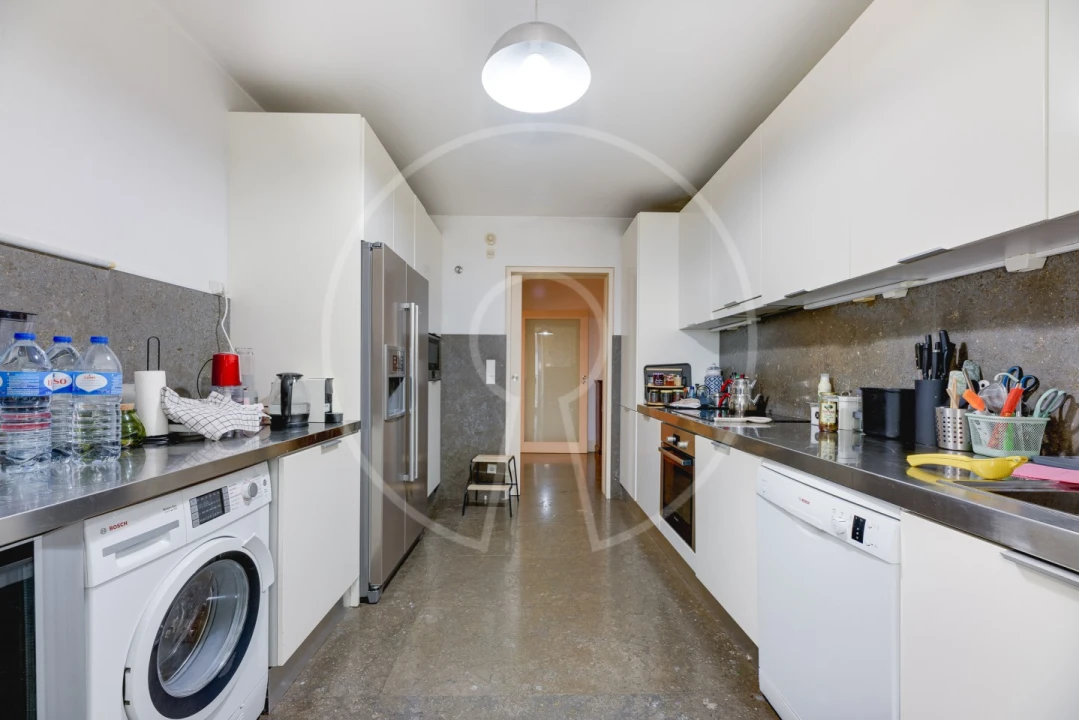 Apartamento T3 para Arrendamento em São Vicente Foto 9