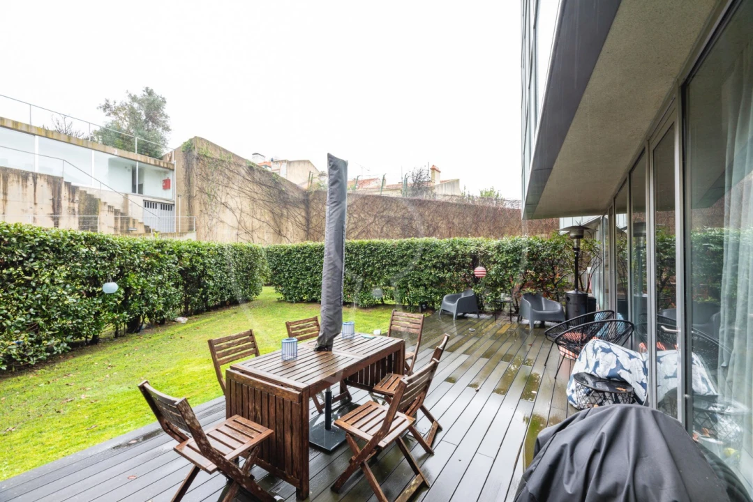 Apartamento T3 para Arrendamento em São Vicente Foto 3