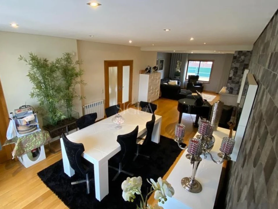 Moradia T4 para Venda em Canidelo Foto 3