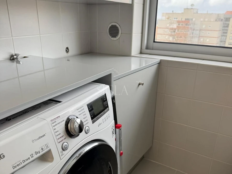 Apartamento T2 para Arrendamento em Santa Marinha e São Pedro da Afurada Foto 14