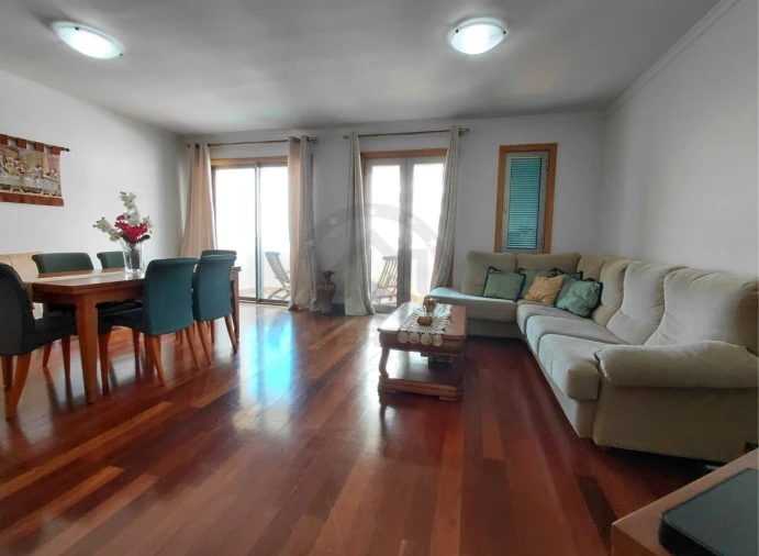 Apartamento T2 para Venda em São Martinho Foto 5