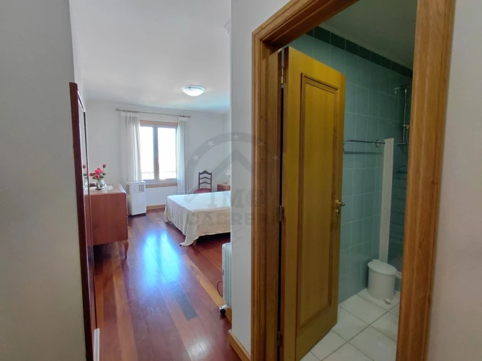 Apartamento T2 para Venda em São Martinho Foto 16