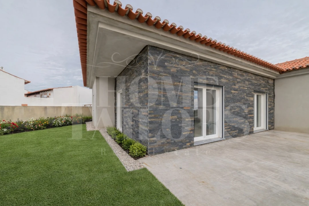 Moradia T3 para Venda em São João das Lampas e Terrugem Foto 4