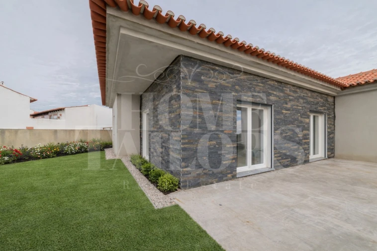 Moradia T3 para Venda em São João das Lampas e Terrugem Foto 4