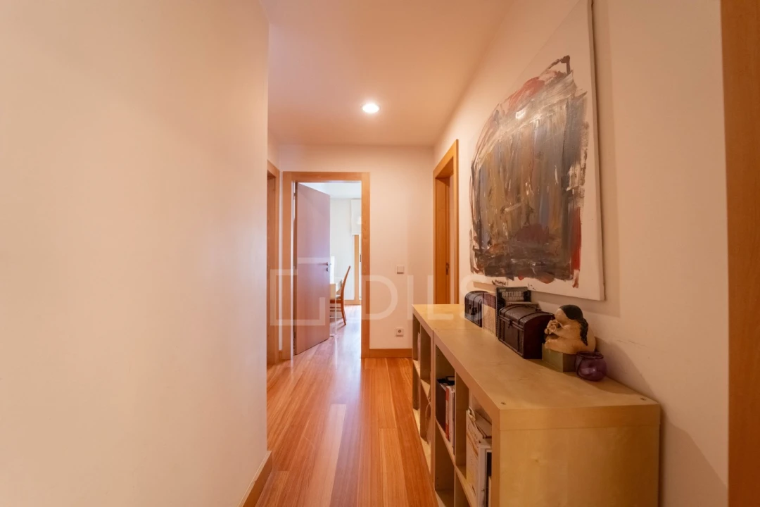 Apartamento T3 para Venda em Lordelo do Ouro e Massarelos Foto 15