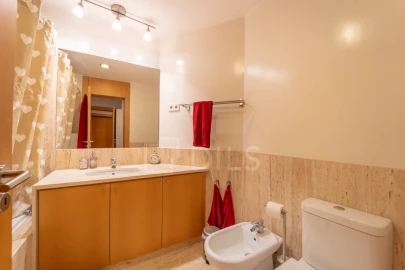 Apartamento T3 para Venda em Lordelo do Ouro e Massarelos