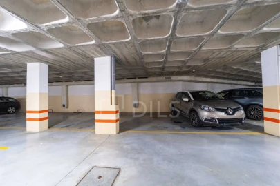 Apartamento T3 para Venda em Lordelo do Ouro e Massarelos