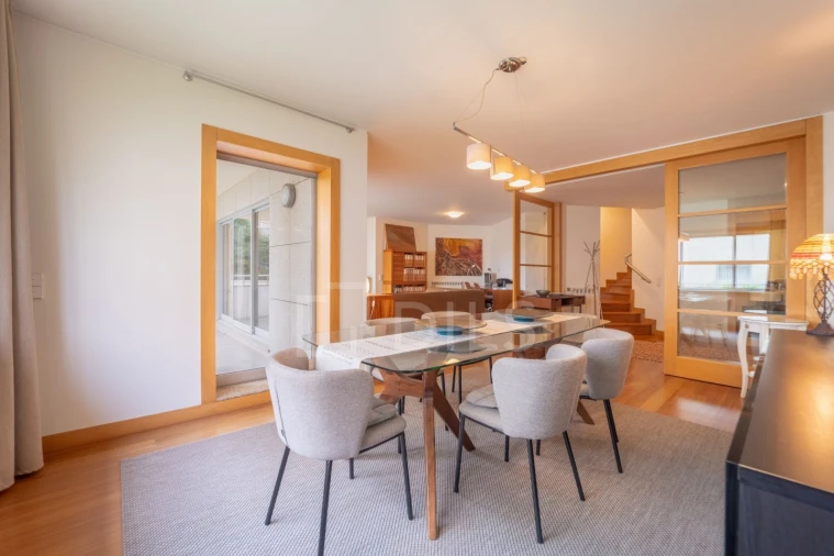 Apartamento T3 para Venda em Lordelo do Ouro e Massarelos Foto 9