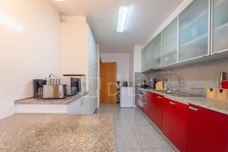 Apartamento T3 para Venda em Lordelo do Ouro e Massarelos Foto 10