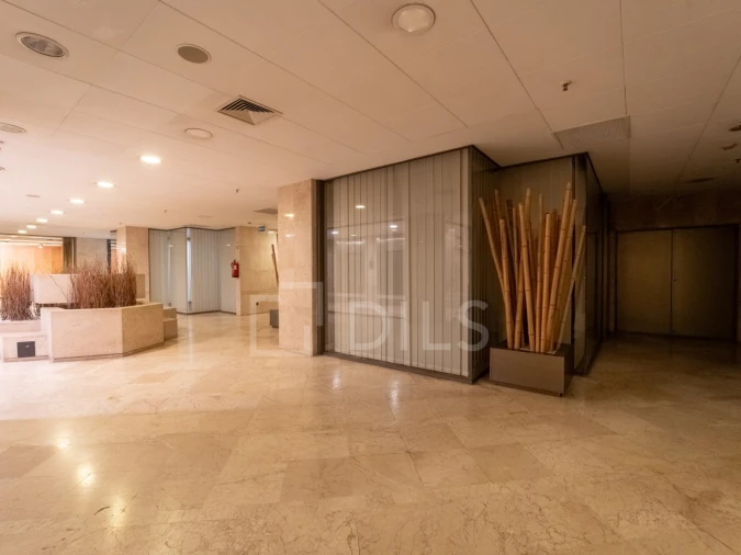 Escritório para Arrendamento em Ramalde Foto 2