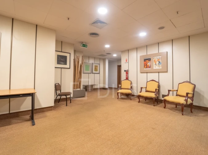 Escritório para Arrendamento em Ramalde Foto 5