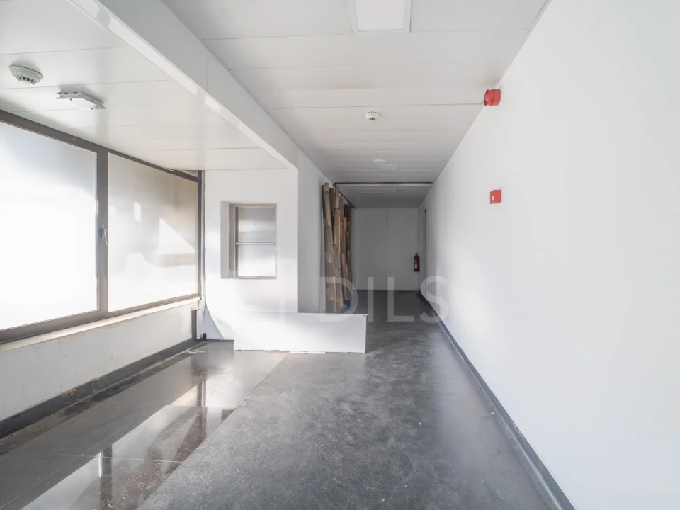 Loja para Arrendamento em Ramalde Foto 7