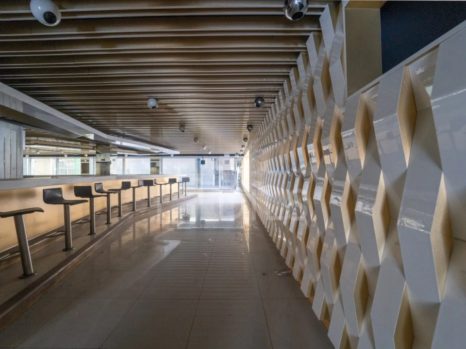 Loja para Arrendamento em Ramalde Foto 3