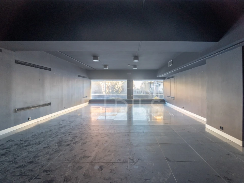 Loja para Arrendamento em Ramalde Foto 11