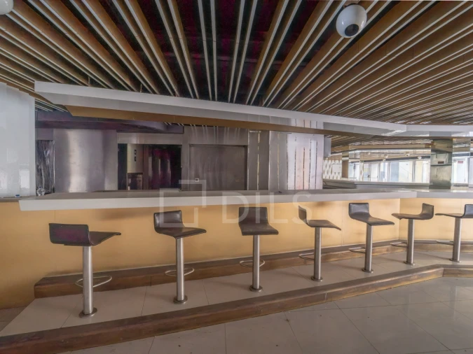 Loja para Arrendamento em Ramalde Foto 21