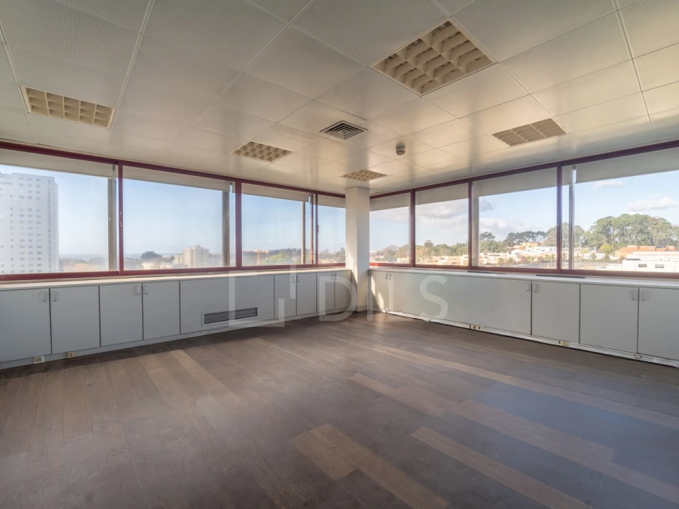 Escritório para Arrendamento em Aldoar, Foz do Douro e Nevogilde Foto 3