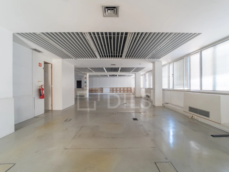 Escritório para Arrendamento em Aldoar, Foz do Douro e Nevogilde Foto 10