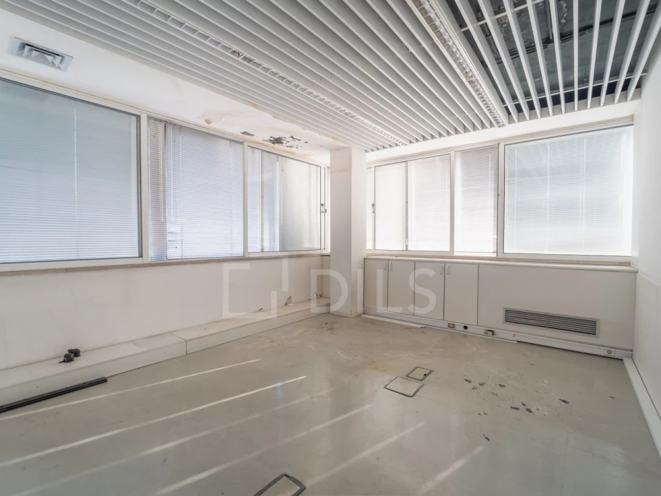 Escritório para Arrendamento em Aldoar, Foz do Douro e Nevogilde Foto 11