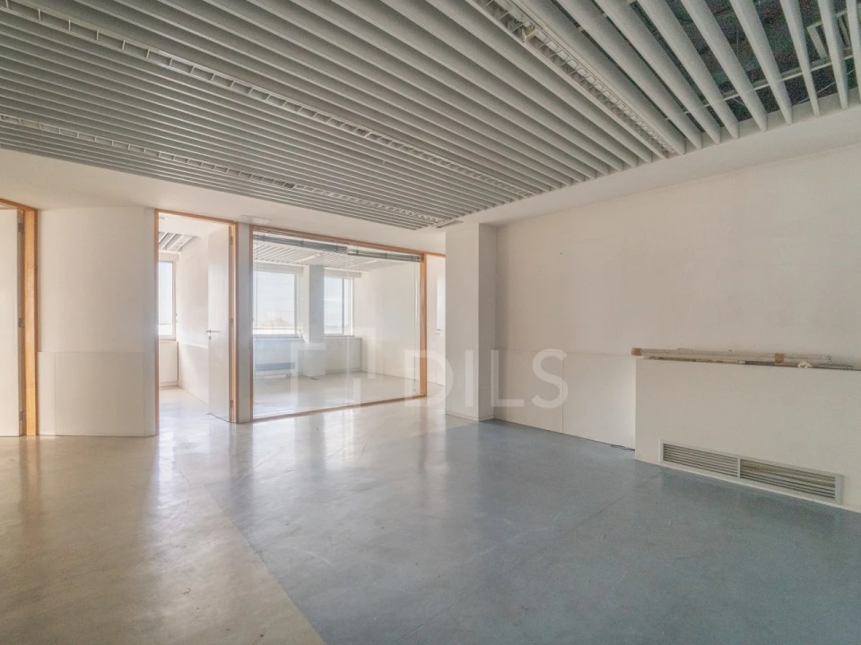 Escritório para Arrendamento em Aldoar, Foz do Douro e Nevogilde Foto 13