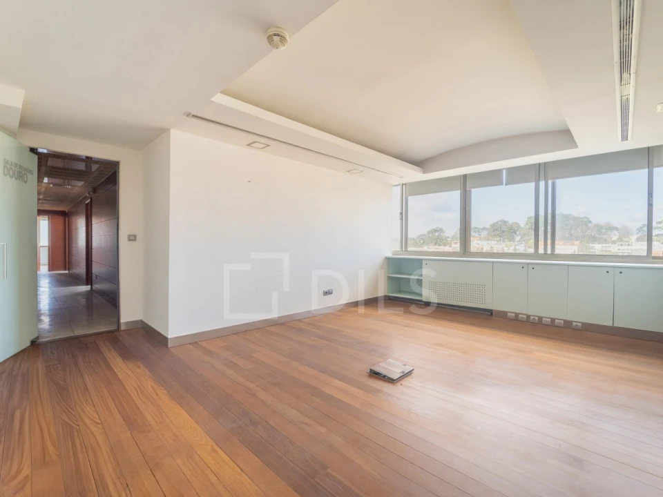 Escritório para Arrendamento em Aldoar, Foz do Douro e Nevogilde Foto 16