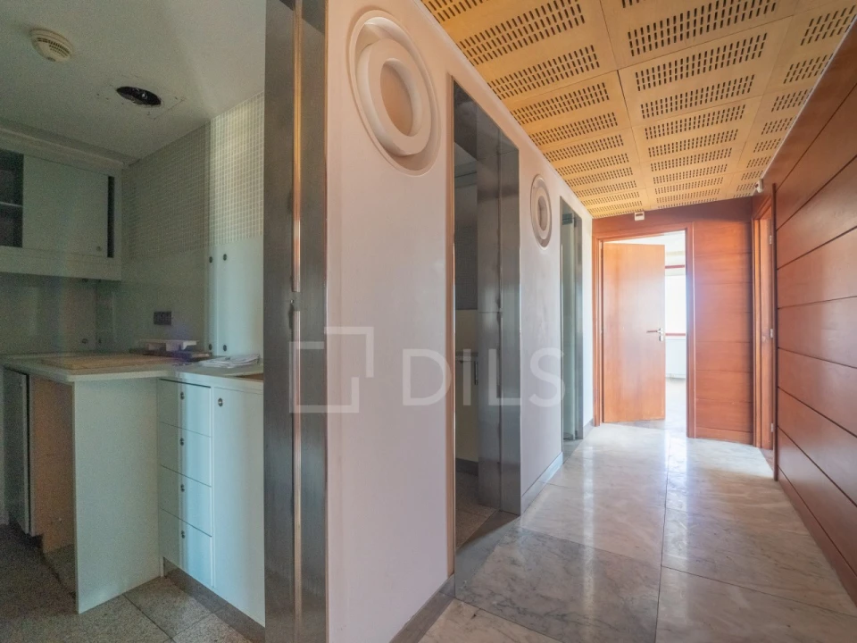 Escritório para Arrendamento em Aldoar, Foz do Douro e Nevogilde Foto 27