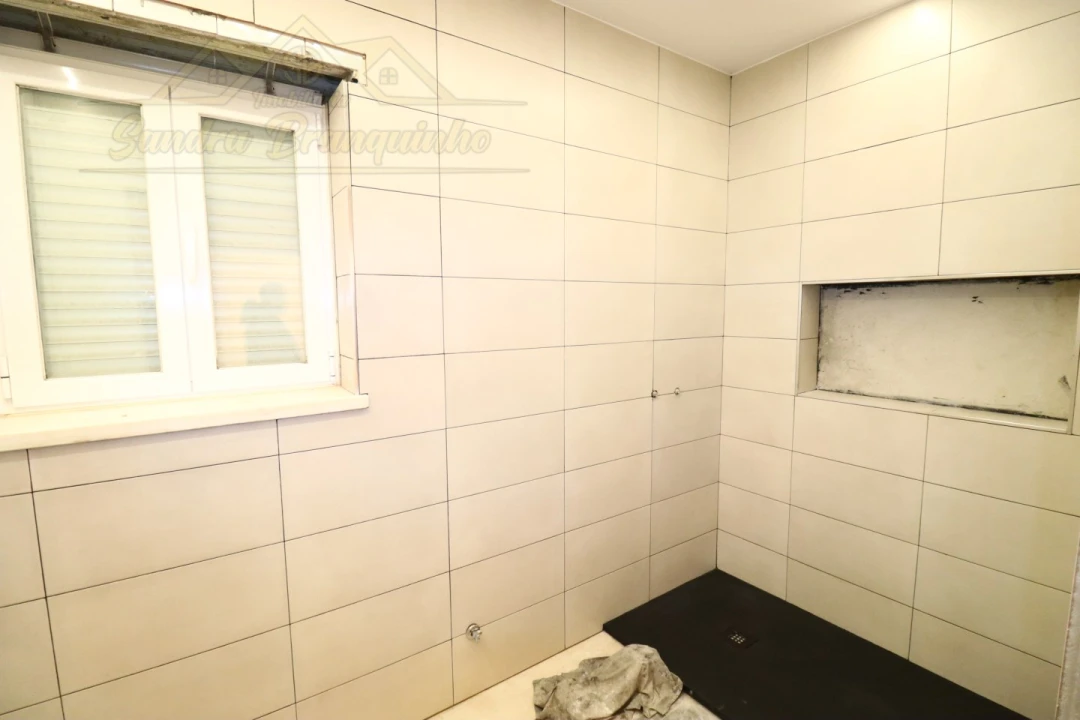 Prédio para Venda em Ramalhal Foto 32