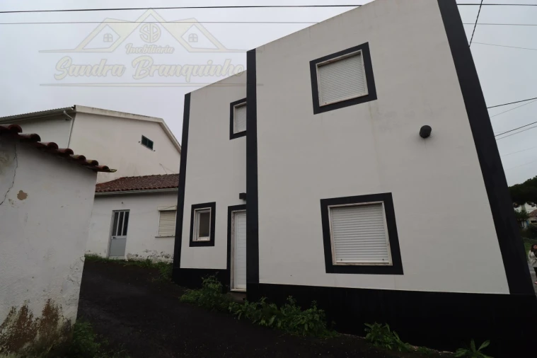 Prédio para Venda em Ramalhal Foto 23