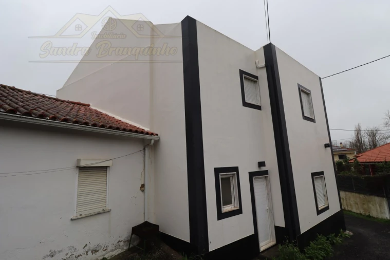 Prédio para Venda em Ramalhal Foto 26