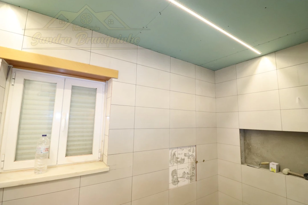 Apartamento T2 para Venda em Ramalhal Foto 12