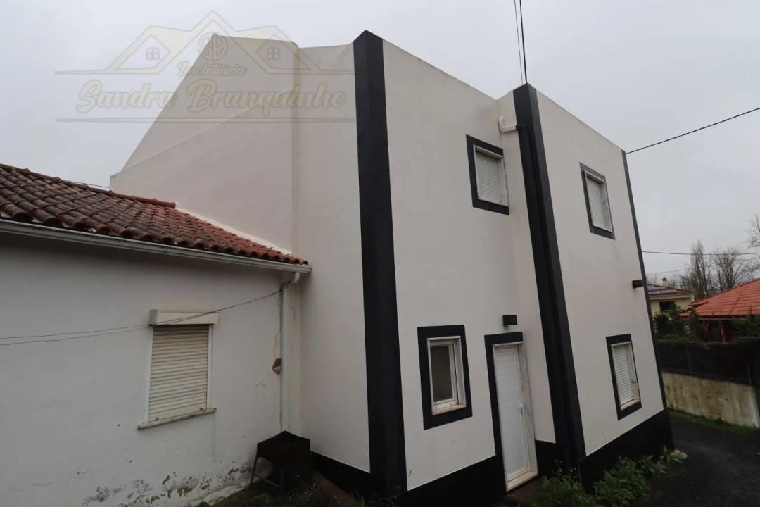 Apartamento T2 para Venda em Ramalhal Foto 25