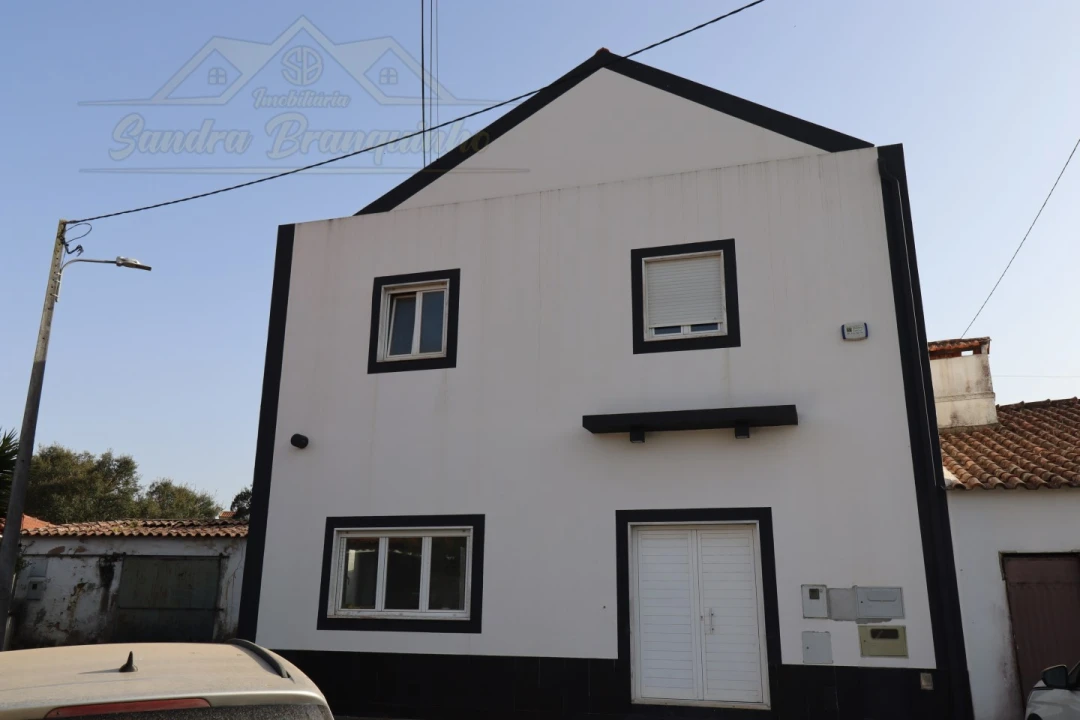 Apartamento T2 para Venda em Ramalhal Foto 24