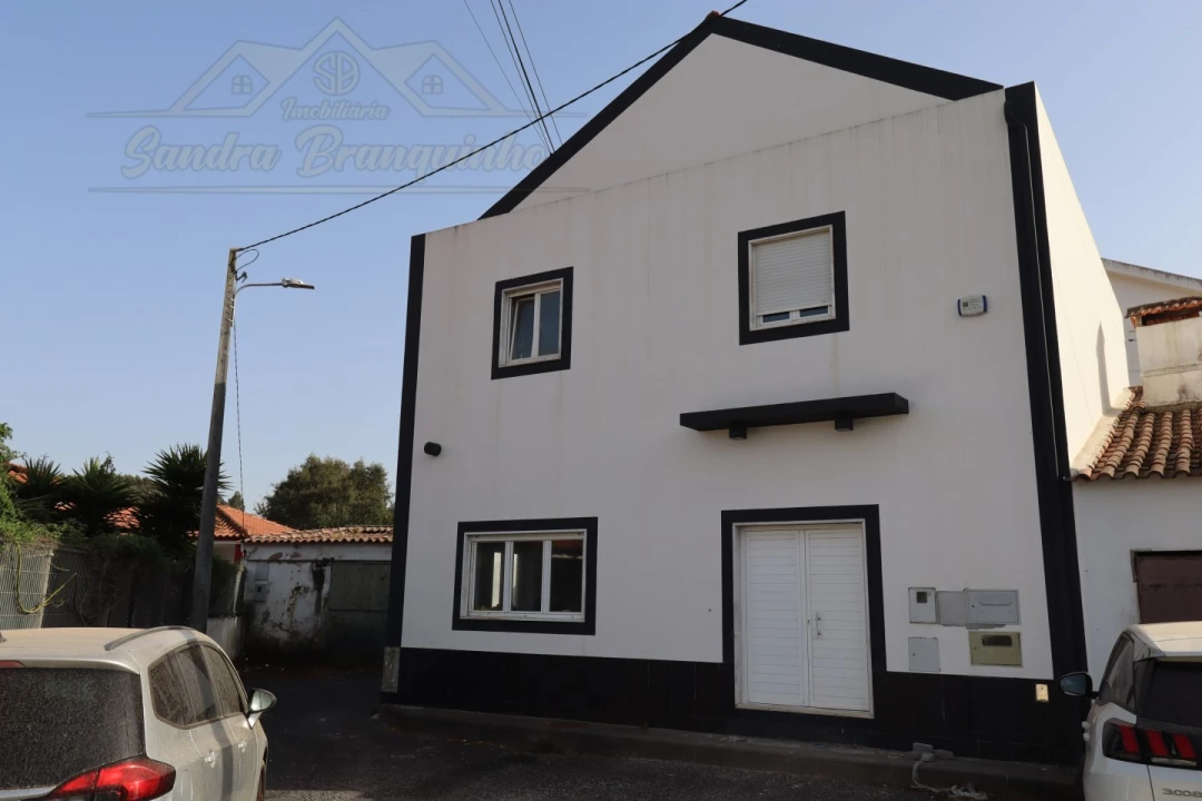 Apartamento T2 para Venda em Ramalhal Foto 25