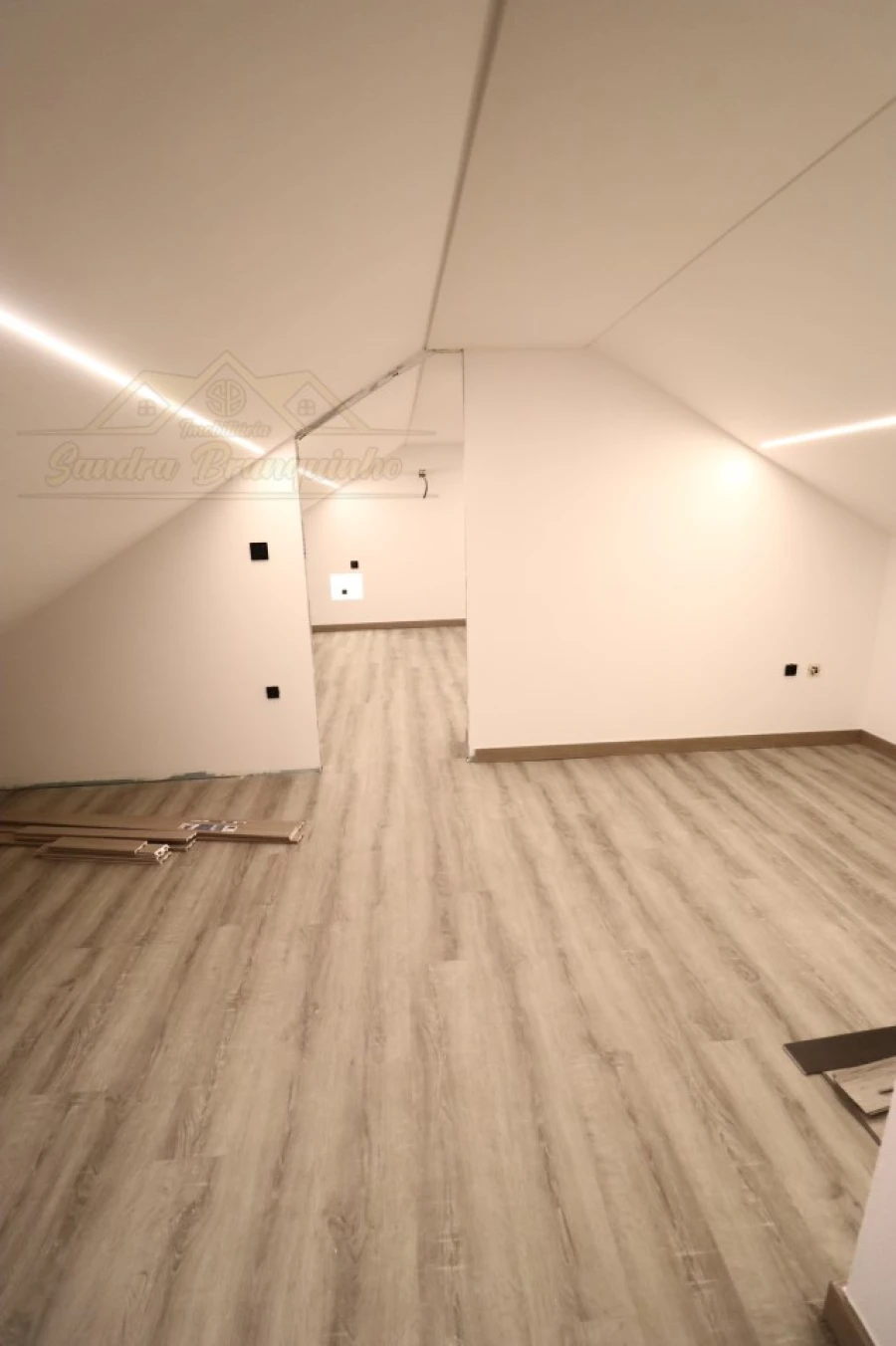 Apartamento T2 para Venda em Ramalhal Foto 41