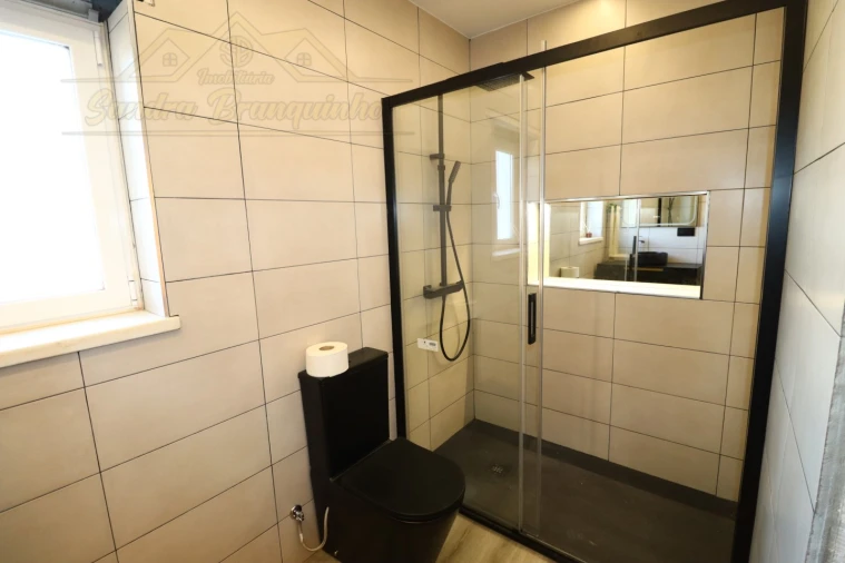 Apartamento T2 para Venda em Ramalhal Foto 25