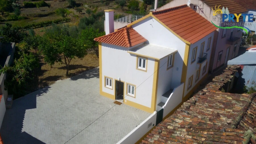 Moradia T3 para Venda em Sertã Foto 4