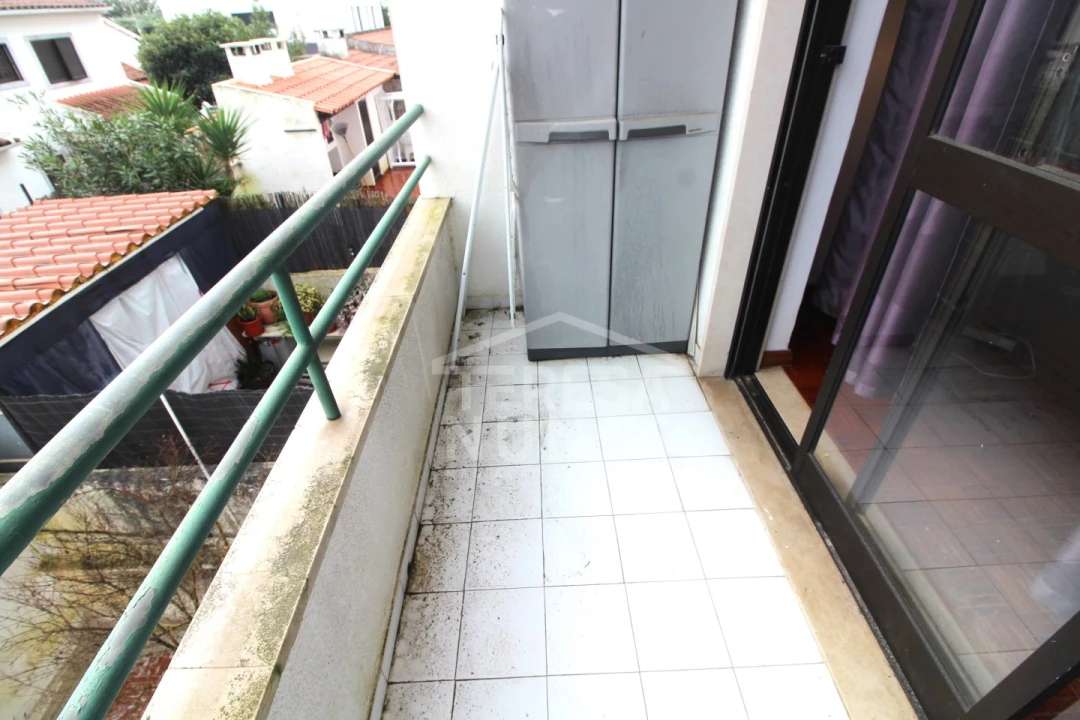 Apartamento T2 para Venda em Charneca de Caparica e Sobreda Foto 15